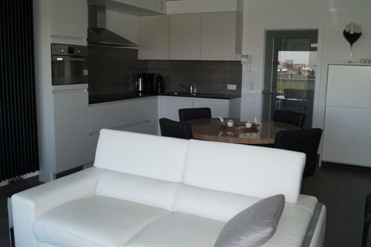 Villa Jalina Sailors Beach Нюпорт Екстериор снимка